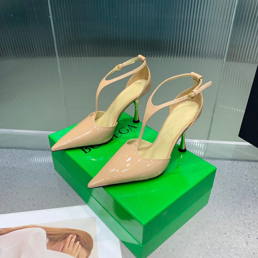 Bottega Veneta Rocket T-Bar Pump 9 cm
