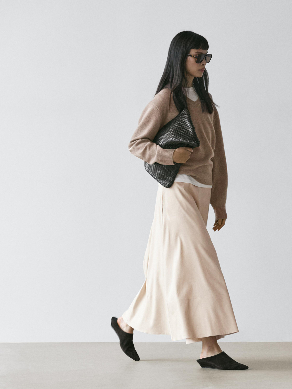 Massimo Dutti Расклешенная юбка из смесовой льняной ткани с карманом, кремовый