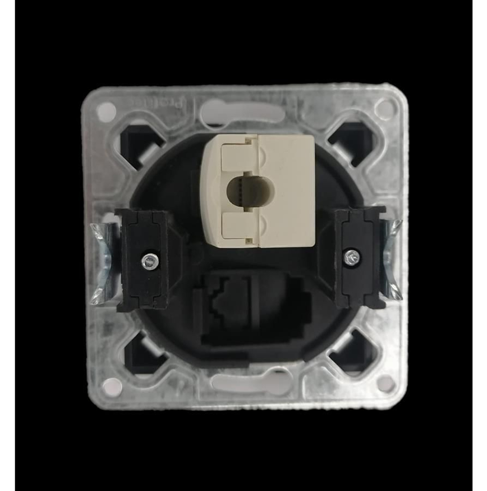 Розетка RJ-45 Profitec Tesla Серебро