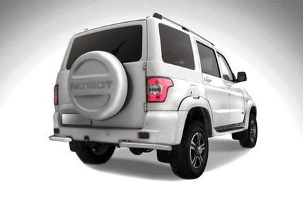 Защита заднего бампера UAZ Patriot (2014-2023) d57 уголки серебристая
