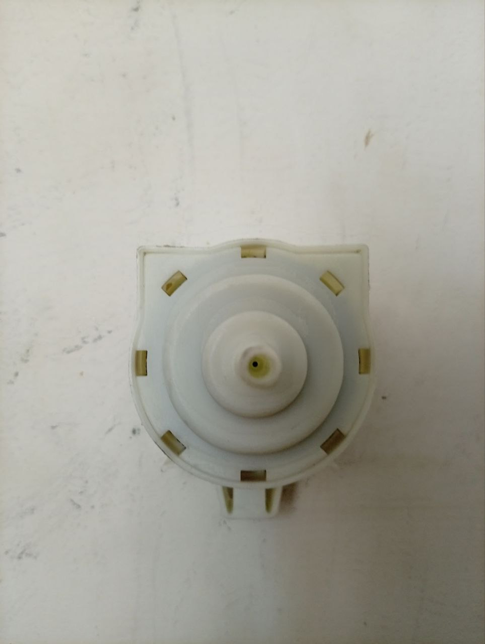 RST703DW кт18 Датчик уровня воды (пресcостат) для стиральных машин Ariston 16002692104 б/у