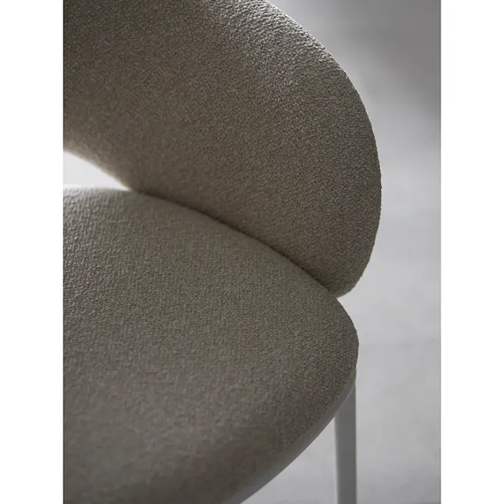 Стул Jude, бежевое букле, белые ножки