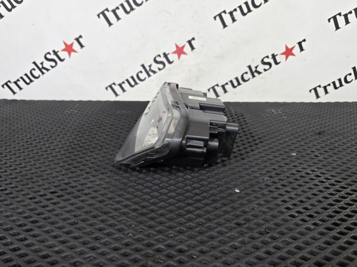 Фара противотуманная верхняя левая 2023г