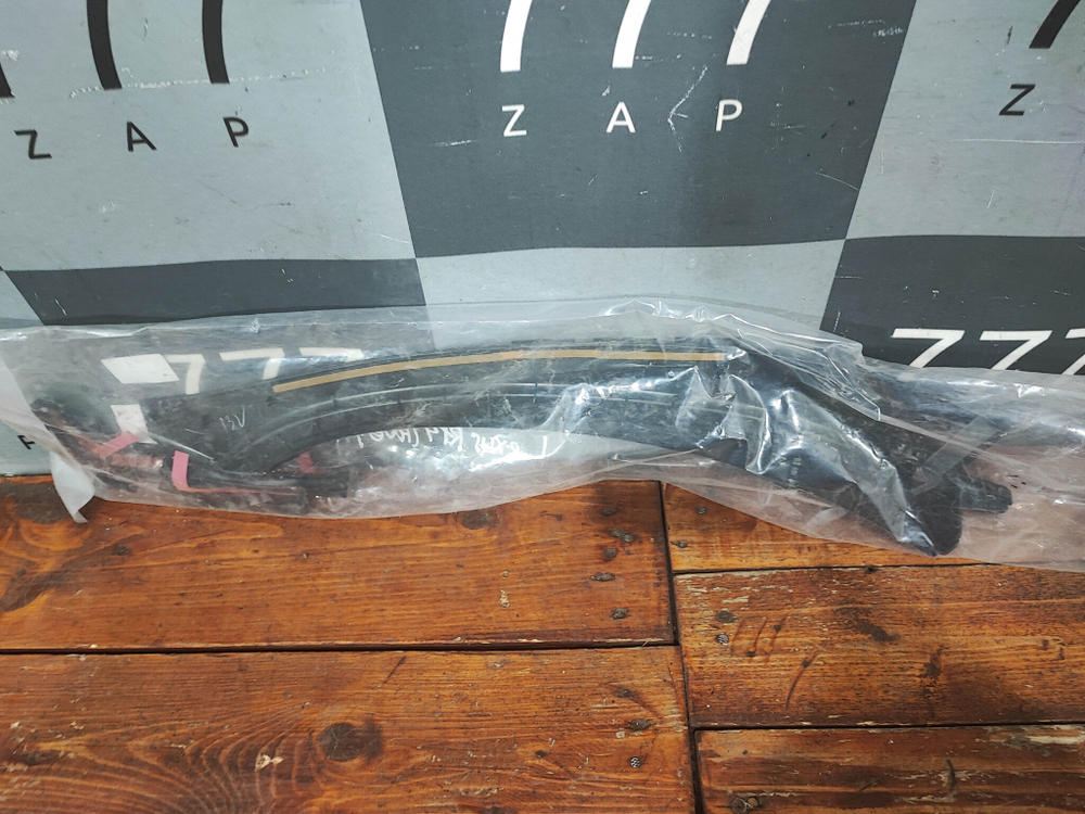 Уплотнитель двери задней правой Lexus RX 4 Новый Оригинал 6785748032