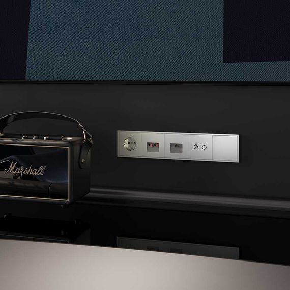 Рамка пластиковая Voltum S70 на 5 постов, (шелк) VLS100504