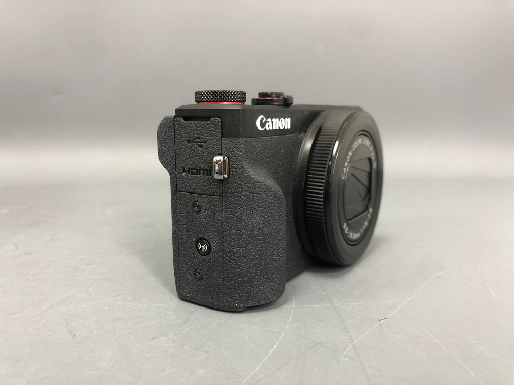 Canon G7X Mark III