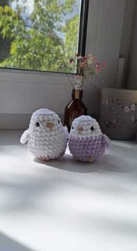 Вязаная игрушка ручной работы "Попугайчик"