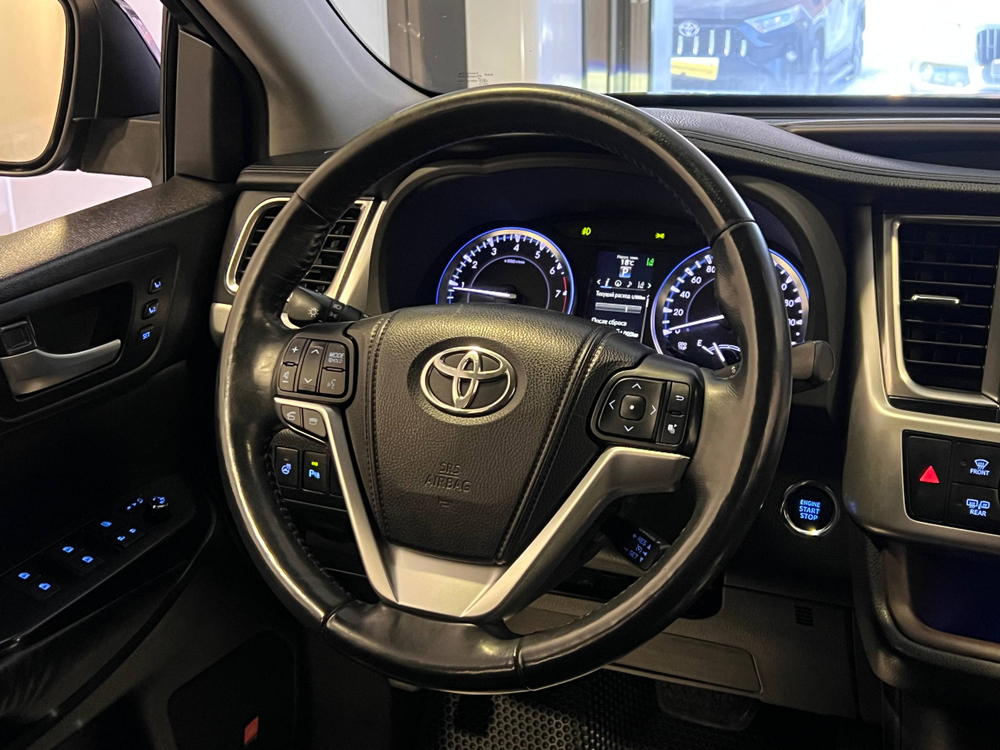 Toyota Highlander, 2015 год