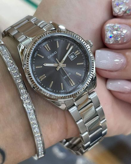 Наручные часы Casio LTP-1302D-1A1