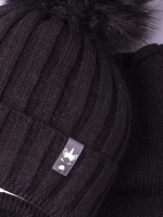 Шапка для девочки зимняя вязаная и снуд