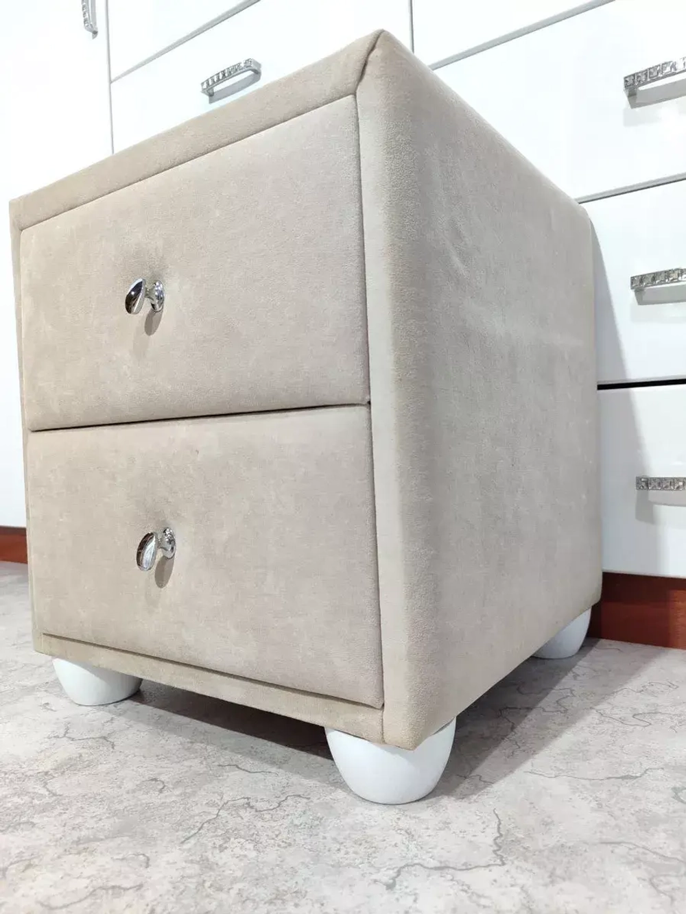 Мебельные ножки пластиковые для дивана шкафа и тумбочки