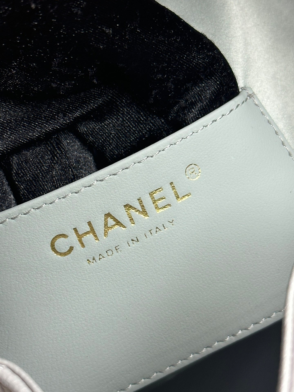 Chanel 25 Medium Handbag 40 cm