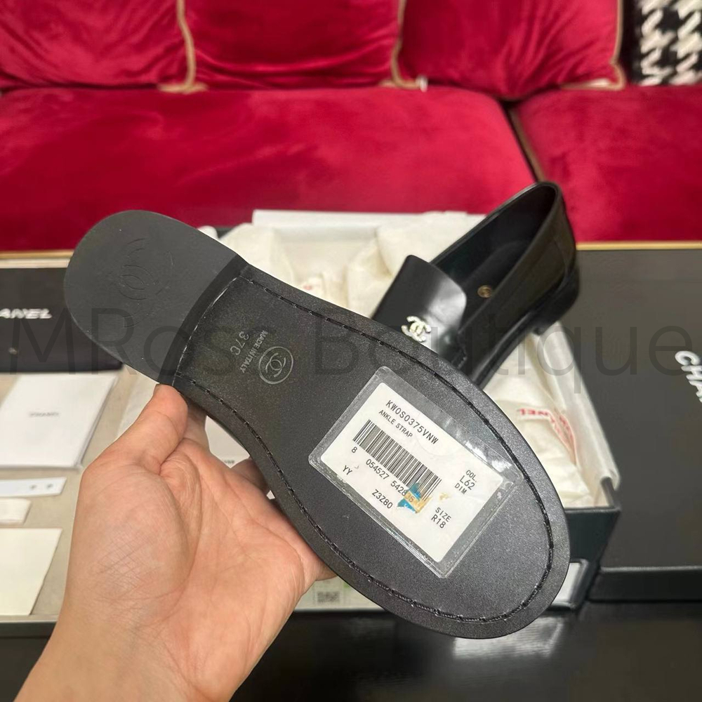 Кожаные туфли Chanel Mary Janes