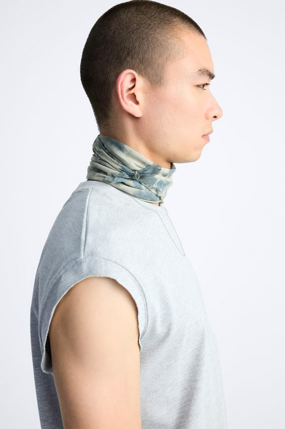 ZARA БАНДАНА С ПРИНТОМ ТАЙ-ДАЙ, ЗЕЛЕНЫЙ |