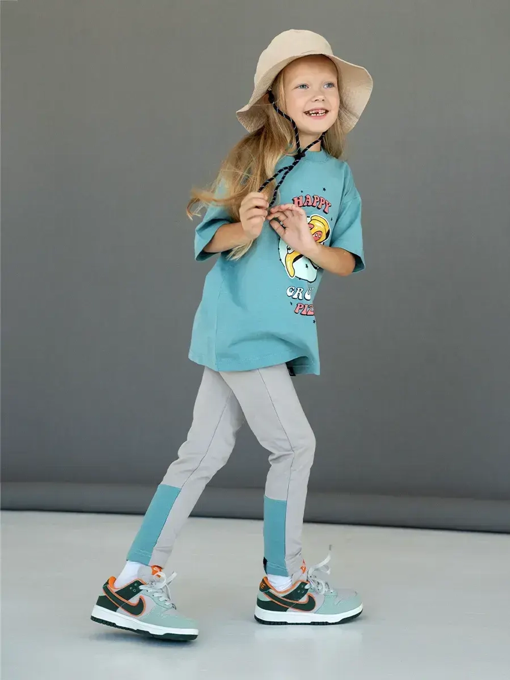 Костюм спортивный для девочки на осень