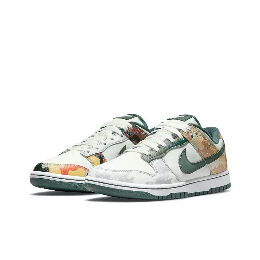 Nike Dunk Low SE Sail Multi-Camo