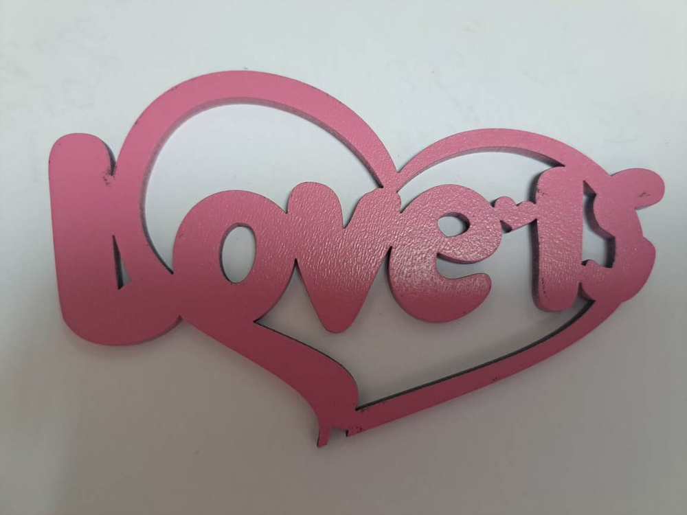 Топпер деревянный "Love is" малиновый
