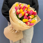 Букет свежих тюльпанов микс