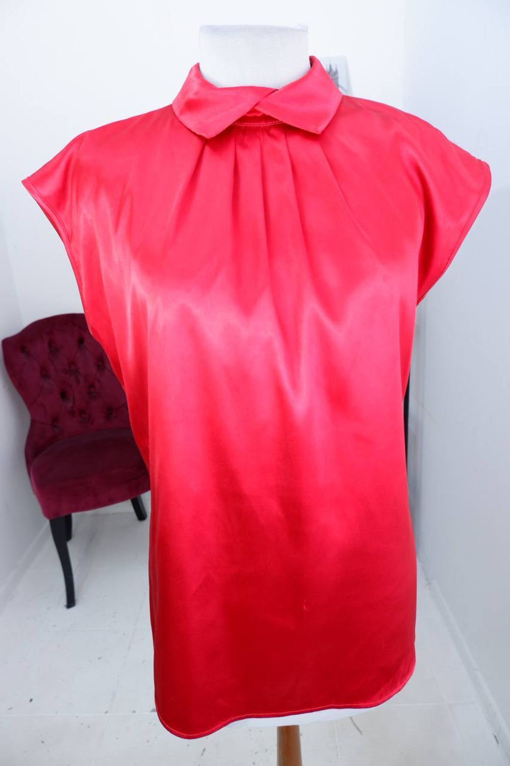 Топ Priz для яркого акцента в образе, визуально 50 размер