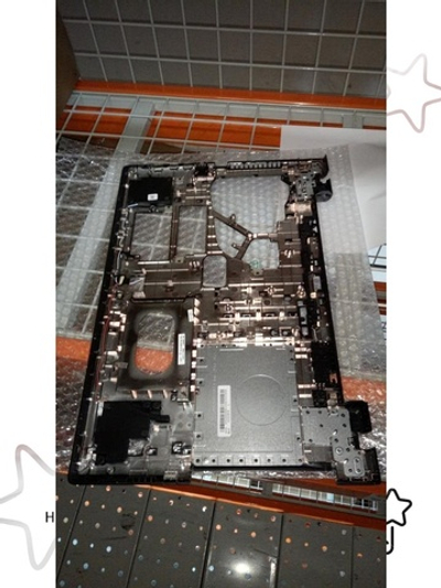 Нижняя часть корпуса (поддон) для ноутбука Lenovo Z70-80, чёрная, с динамиками (5CB0H15124), оригинал