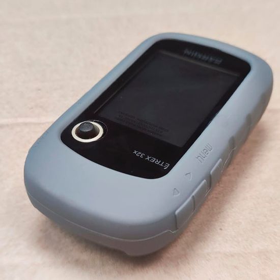 Чехол для Garmin eTrex силиконовый бампер (Серый)