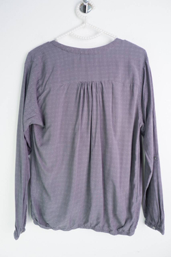 Блузка Janina комфортная и практичная, маркировка 38, визуально на 44 размер