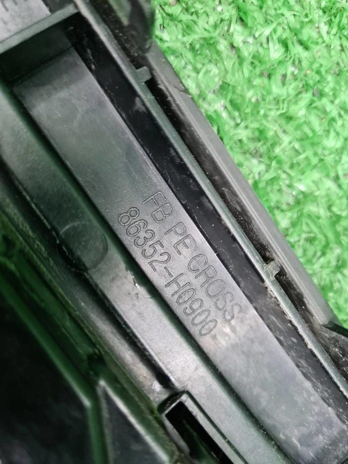 Решетка радиатора Kia Rio 4 X (2020-2022)