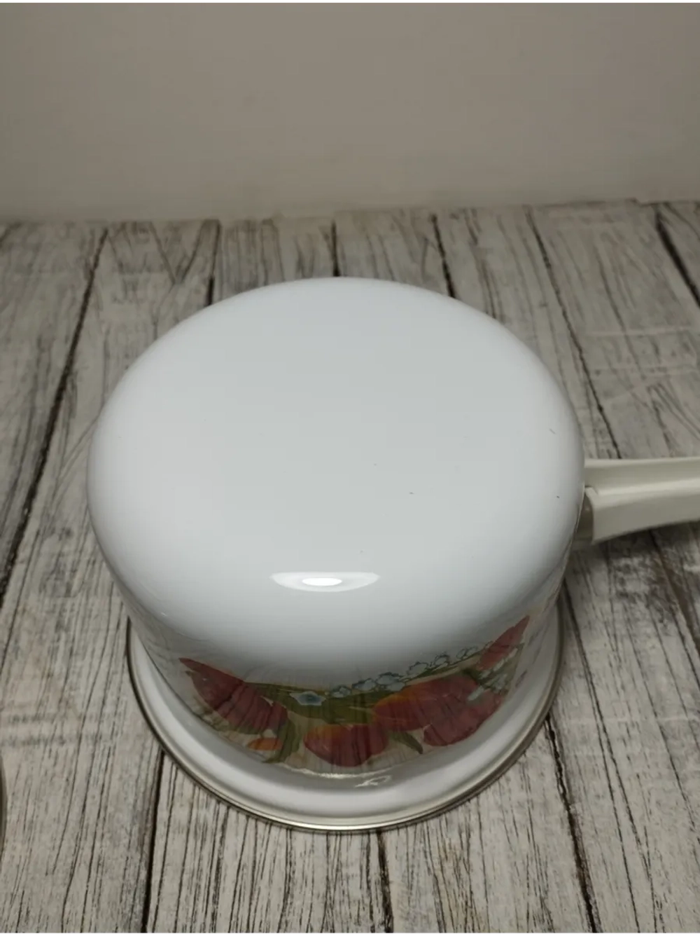 Ковш 1,5 литра эмалированный с крышкой Анютины глазки