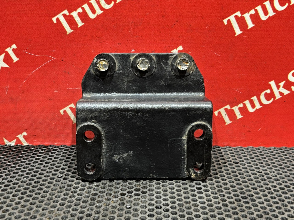 Кронштейн траверсы рамы 2024г