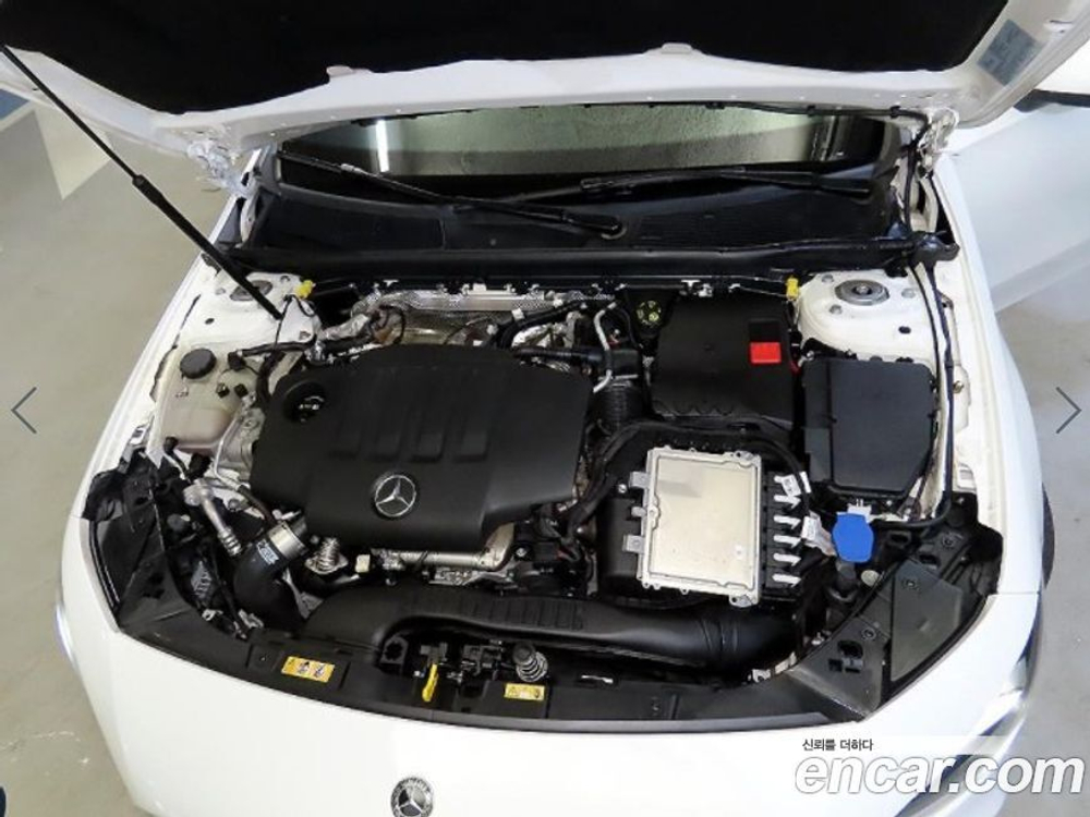 Mercedes-Benz A-Class W177 A200d Sedan (01.2021)
