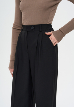 Брюки с простроченными стрелками