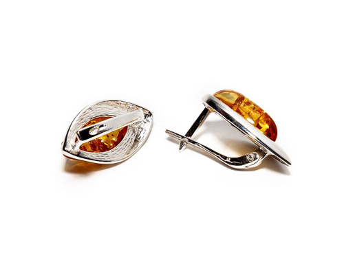 Серьги с натуральным янтарем желтого цвета