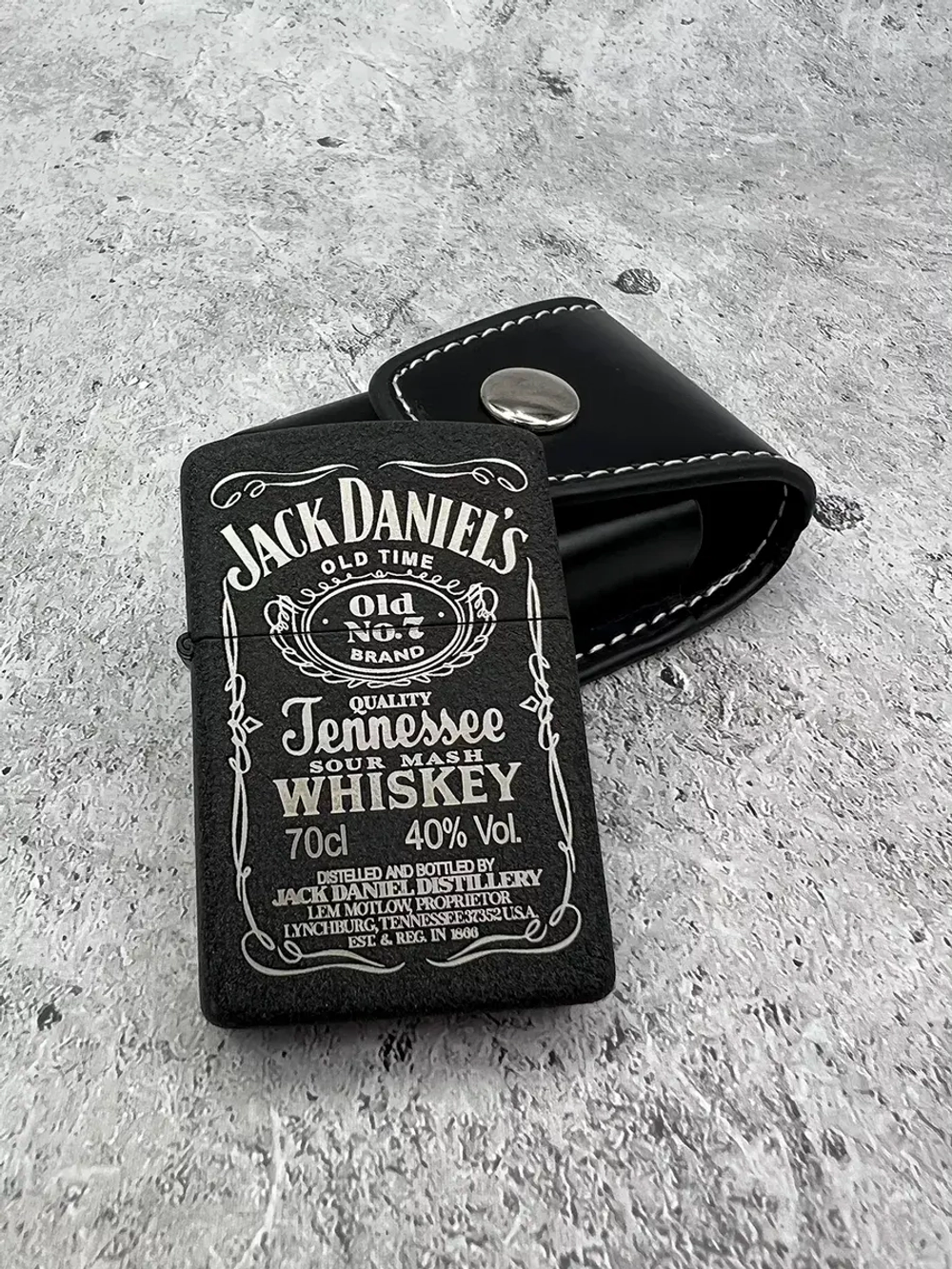 Зажигалка бензиновая в чехле