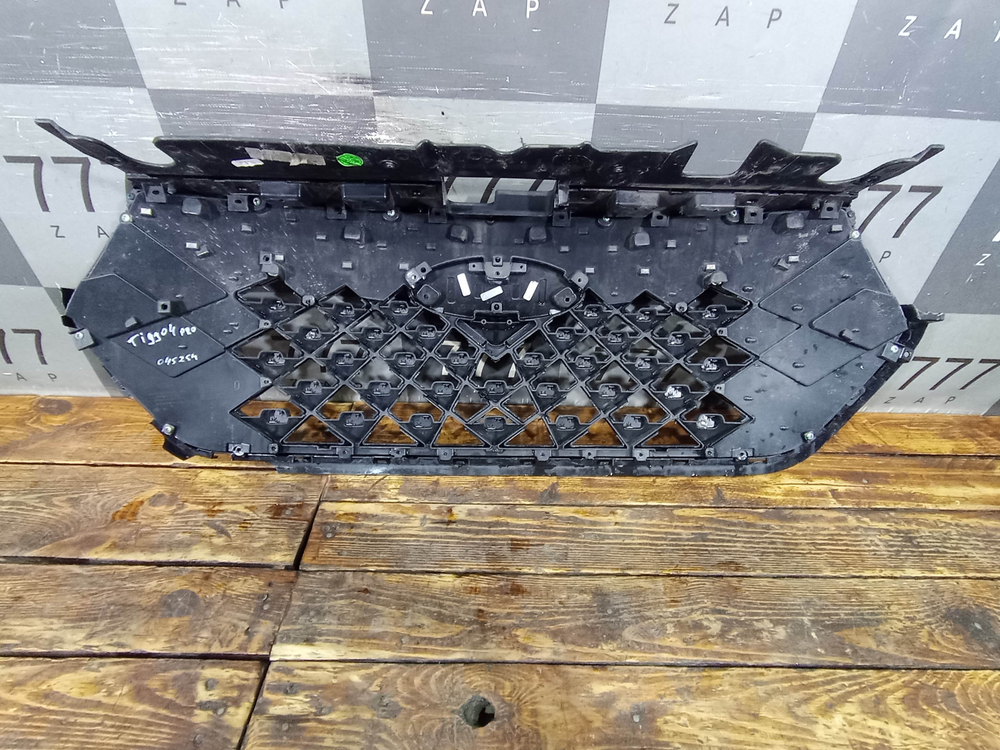 Решетка радиатора Chery Tiggo 4 Pro 20-нв Б/У Оригинал 602001792AA