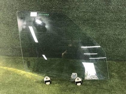 Стекло двери переднее правое Land-Rover Discovery 4 (2009-2016)