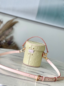 Louis Vuitton Astor