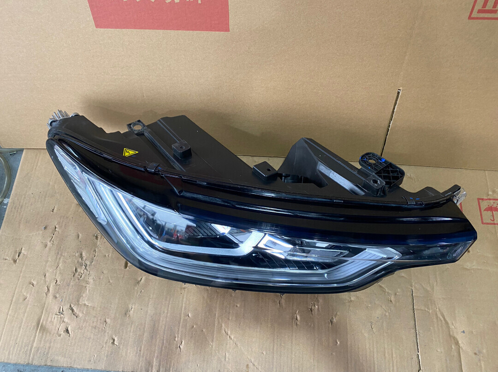 Блок фар LED оригинал Ford Taurus 2019-2020