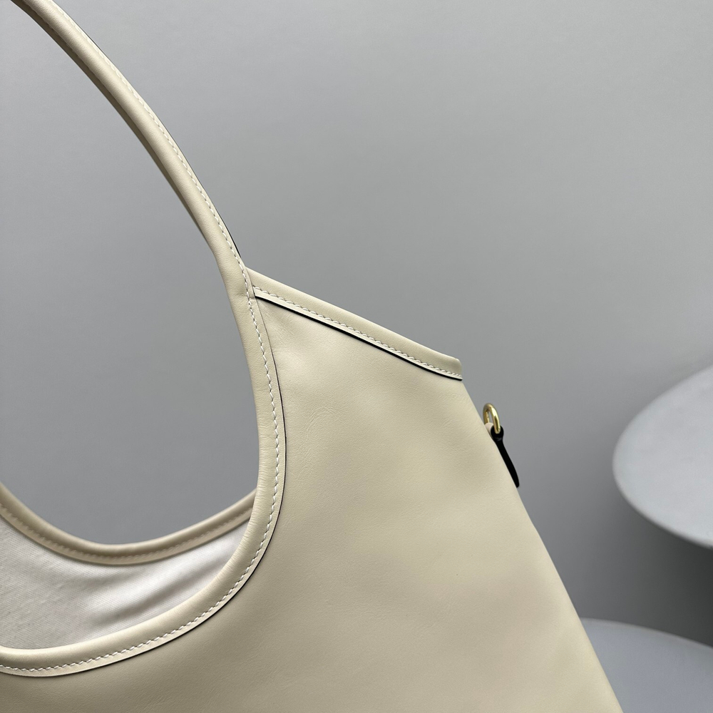 Miu Miu Ivy Bag 40 cm