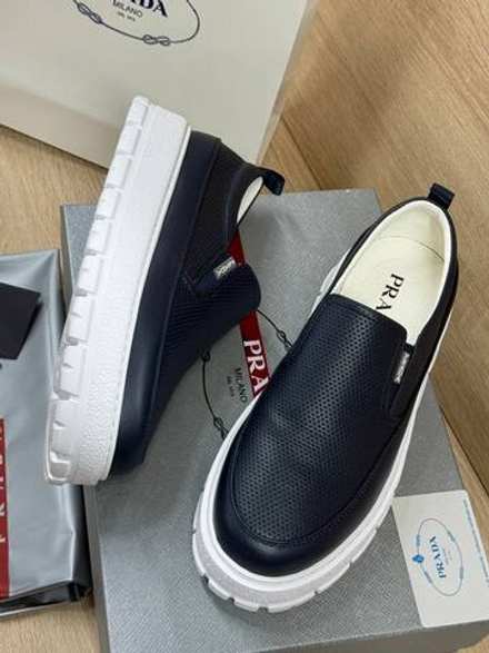 Слипоны Prada