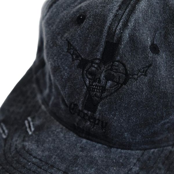 Кепка Сердце серая - фото 3