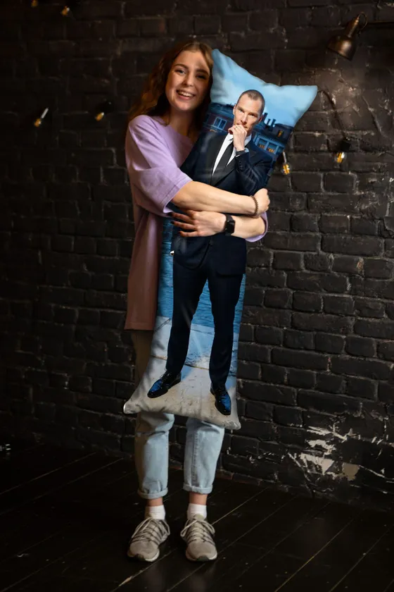 Дакимакура Бенедикт Камбербэтч