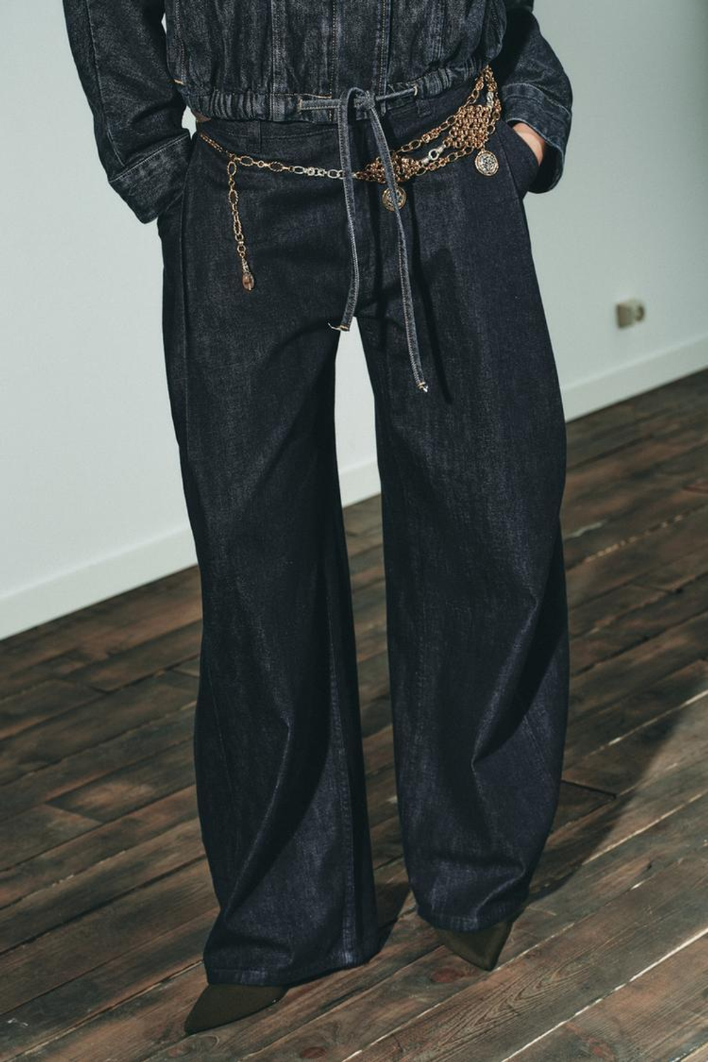 ZARA МЕТАЛЛИЧЕСКИЙ РЕМЕНЬ С РОМБАМИ И МЕДАЛЬОНАМИ, ЗОЛОТОЙ/СЕРЕБРЯНЫЙ