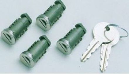 Набор личинок с ключами от багажной системы Lux 4 шт.