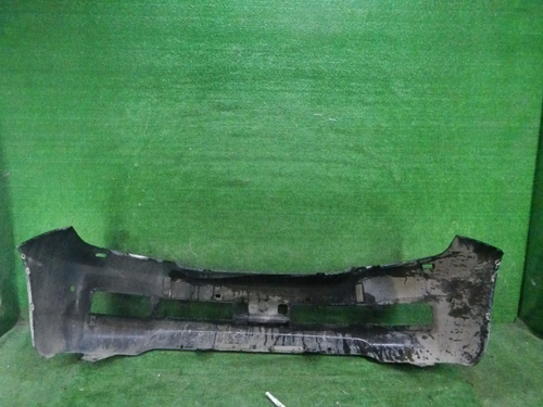 Бампер передний Toyota Land Cruiser 200 (2007-2012)