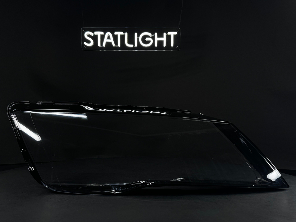 Правое стекло фары AUDI A7 2010-2014