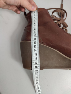 Ботинки ECCO стильные 40 размер