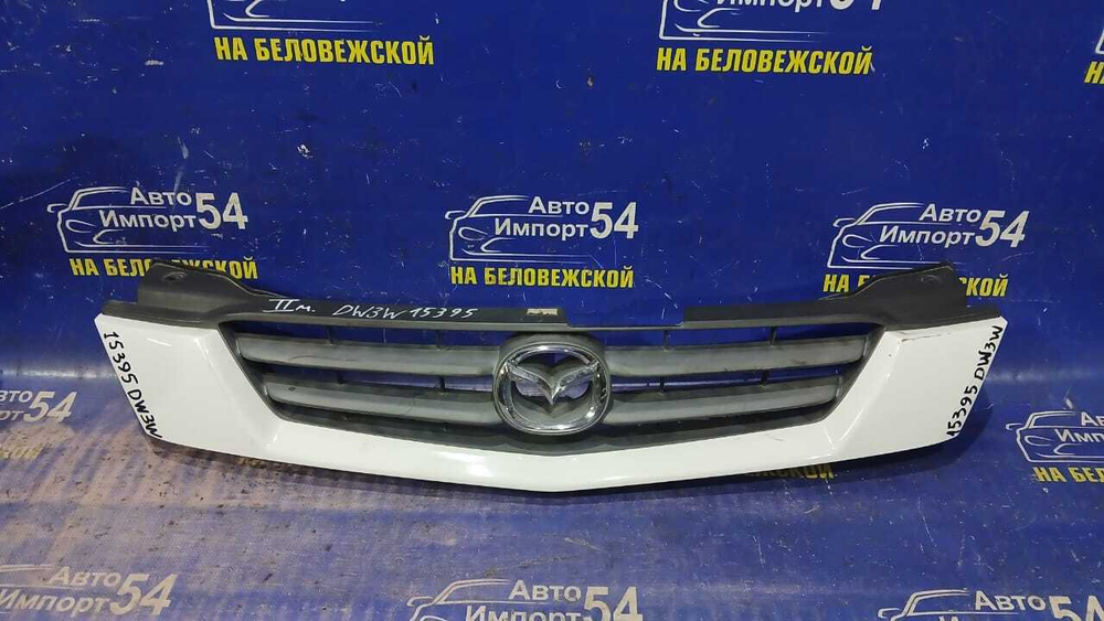 Решетка радиатора MAZDA DEMIO 1999-2002