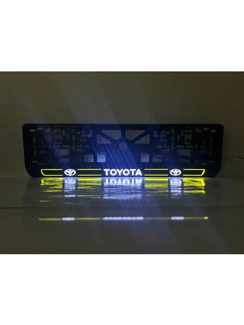 LED рамка. Y.L. 2.0 Toyota.