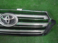 Решетка радиатора Toyota Land Cruiser 200 (2015-2021)