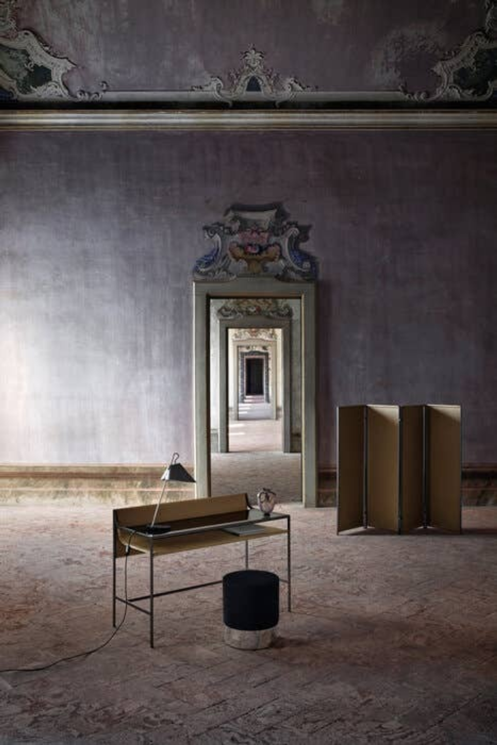 Консоль B&B Italia Quiet Lines writing-desk